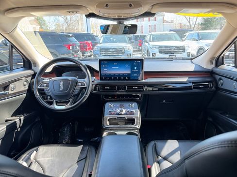 Used 2021 Lincoln Nautilus Reserve w/ Equipment Group 201A image 17