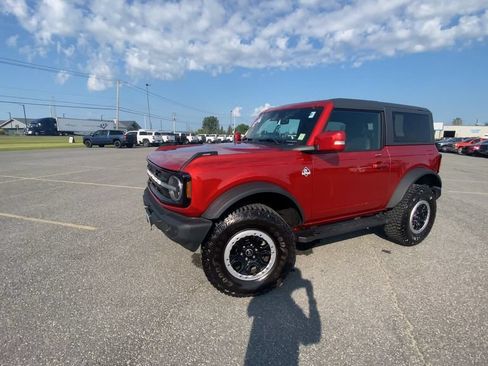 Used 2022 Ford Bronco Outer Banks w/ Sasquatch Package AWD/4WD image 4