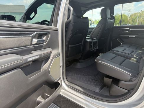 Used 2023 RAM 1500 Laramie AWD/4WD image 8