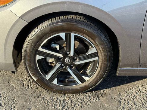 Used 2024 Nissan Sentra SV image 10