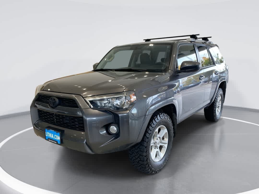 Used 2017 Toyota 4Runner SR5 AWD/4WD image 1