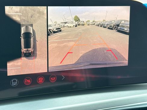 New 2026 Cadillac Lyriq V image 4