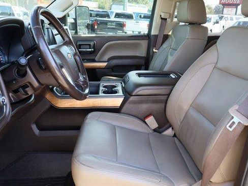 Used 2019 Chevrolet Silverado 2500 LTZ w/ Duramax Plus Package image 20