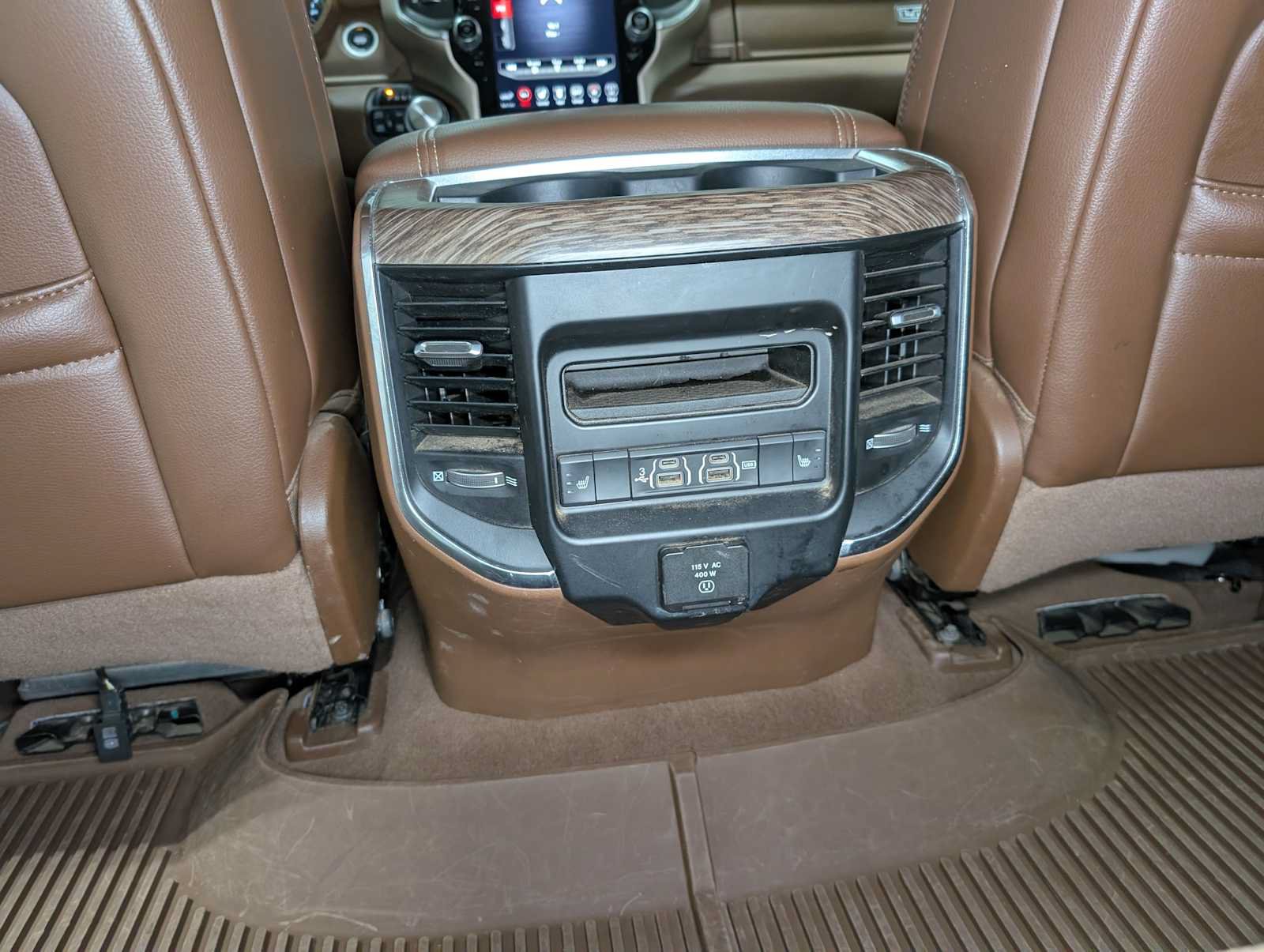 Used 2019 RAM 1500 Laramie AWD/4WD image 26