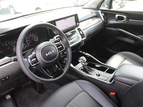Certified 2023 Kia Sorento S FWD image 22