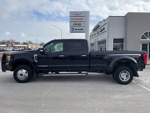 Used 2017 Ford F350 Lariat w/ Chrome Package AWD/4WD image 1