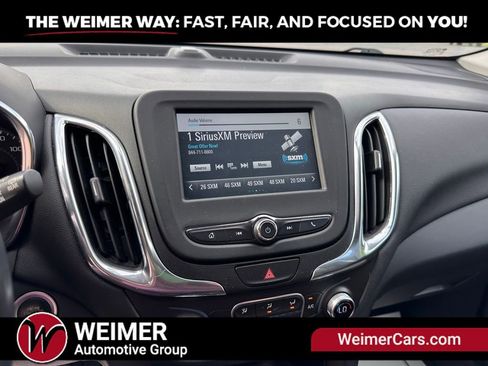 Used 2018 Chevrolet Equinox LT AWD/4WD image 17