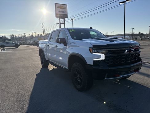 Used 2024 Chevrolet Silverado 1500 ZR2 w/ Technology Package image 1