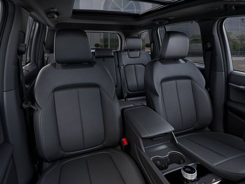 New 2025 Jeep Grand Cherokee Limited w/ Luxury Tech Group II RWD image 17