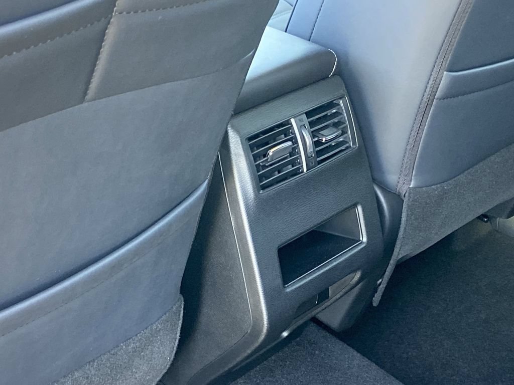 New 2026 Mitsubishi Outlander SE AWD/4WD image 17