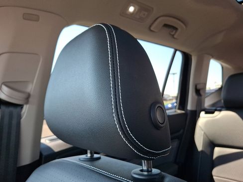 Used 2023 Volkswagen Atlas SE w/ Panoramic Sunroof Package image 13