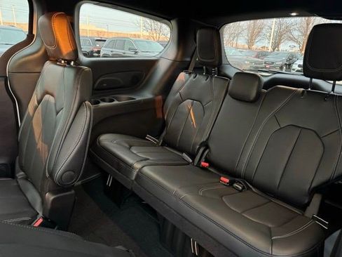 New 2026 Chrysler Pacifica Select FWD image 29