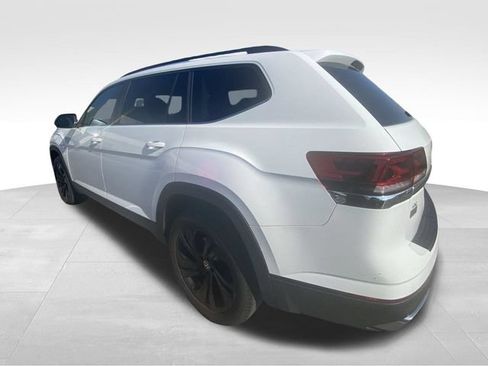 Used 2023 Volkswagen Atlas SE w/ Black Wheel Package AWD/4WD image 6