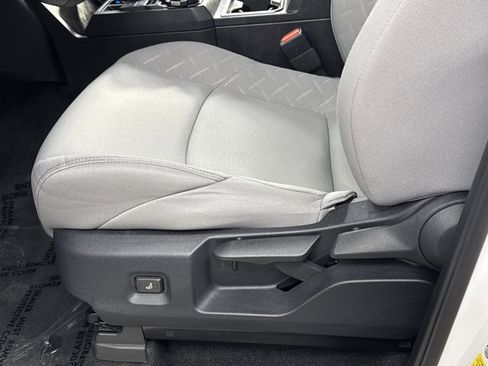 Used 2025 Toyota Tacoma SR5 image 18