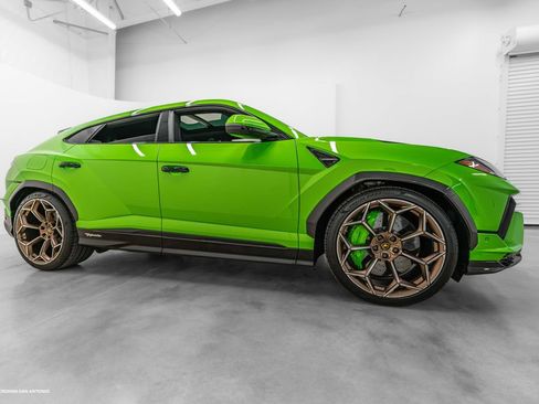 Used 2024 Lamborghini Urus Performante AWD/4WD image 5