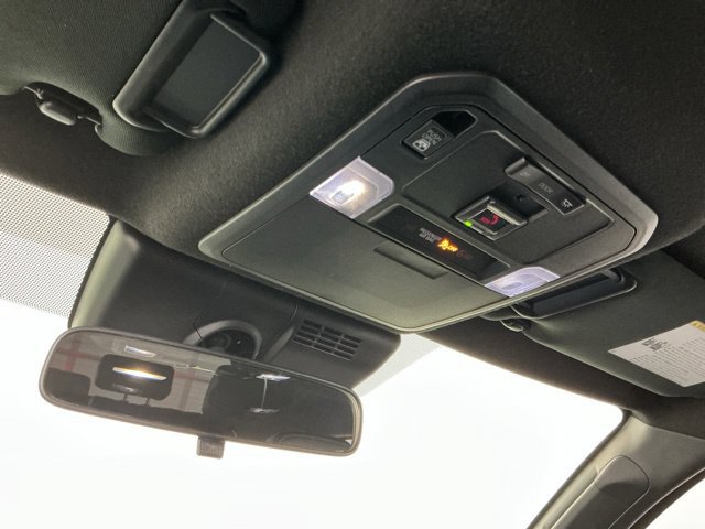 Used 2025 Toyota 4Runner SR5 AWD/4WD image 21