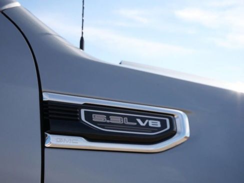 Used 2023 GMC Sierra 1500 SLT AWD/4WD image 12