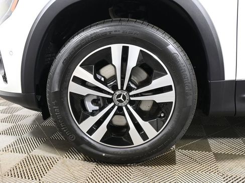New 2026 Mercedes-Benz GLB 250 4MATIC image 12