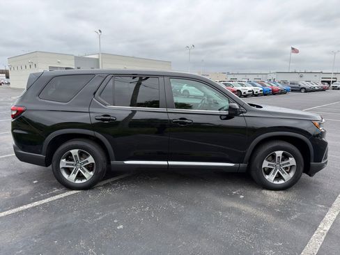 Used 2023 Honda Pilot EX-L image 7