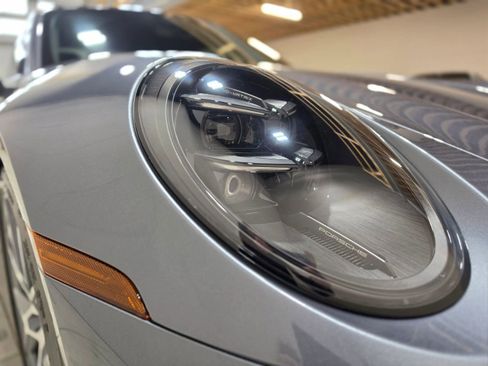 Used 2025 Porsche 911 Carrera T RWD image 25