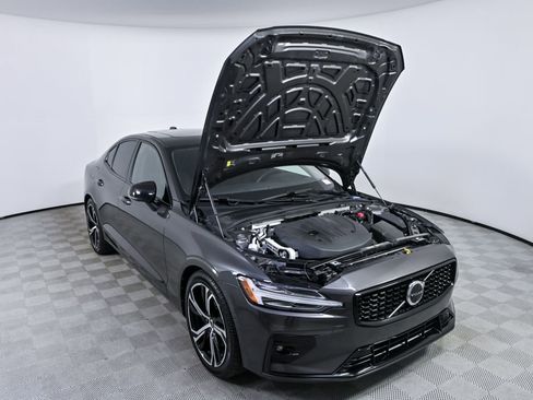 Used 2025 Volvo S60 B5 Plus w/ Climate Package image 31