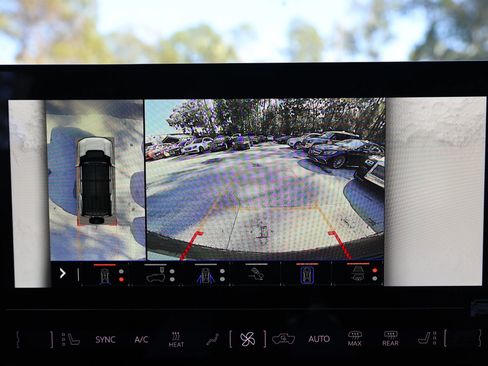 Used 2024 GMC Hummer EV 2X w/ Extreme Off-Road Package image 17