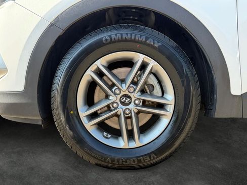 Used 2017 Hyundai Santa Fe Sport AWD/4WD image 4