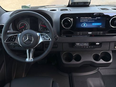 New 2025 Mercedes-Benz Sprinter 2500 image 21
