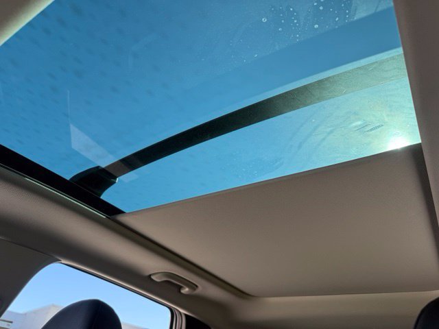 Certified 2025 Hyundai Tucson Limited FWD image 31