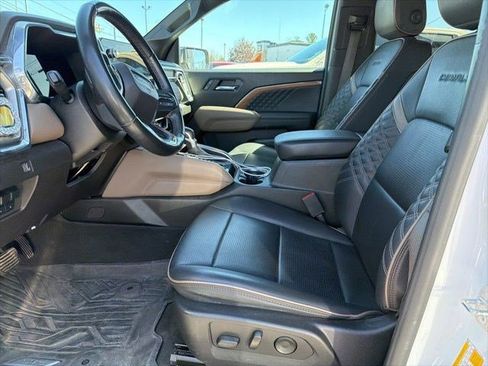 Used 2023 GMC Canyon Denali AWD/4WD image 32