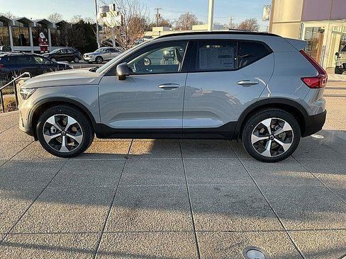 New 2026 Volvo XC40 B5 Plus w/ Protection Package Premier AWD/4WD image 11