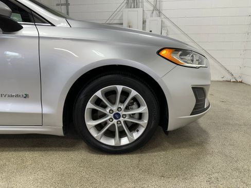 Certified 2019 Ford Fusion SE image 23