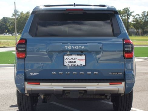 Used 2025 Toyota 4Runner Limited image 3