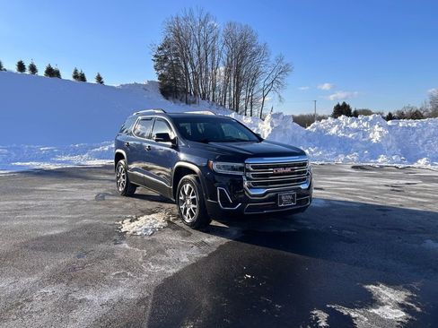 Certified 2021 GMC Acadia SLE w/ Driver Convenience Package image 1