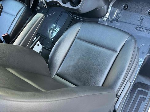 Used 2022 Mercedes-Benz Sprinter 1500 image 32