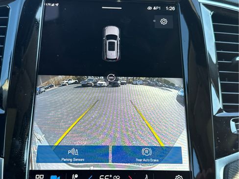 Certified 2023 Volvo XC90 B6 Plus w/ Protection Package image 33