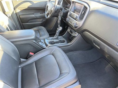 Used 2022 GMC Canyon AT4 w/ Trailering Package image 21