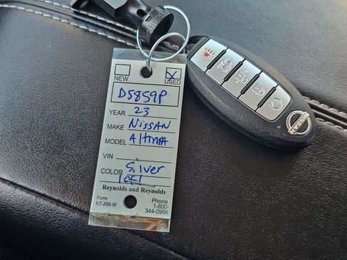 Used 2023 Nissan Altima 2.5 SV image 31