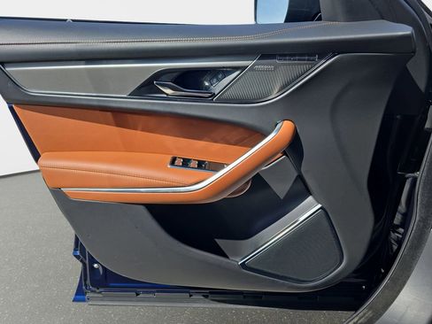 Used 2025 Jaguar F-PACE R-Dynamic S image 27