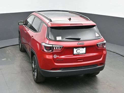 New 2026 Jeep Compass Latitude w/ Sun and Sound Group image 41