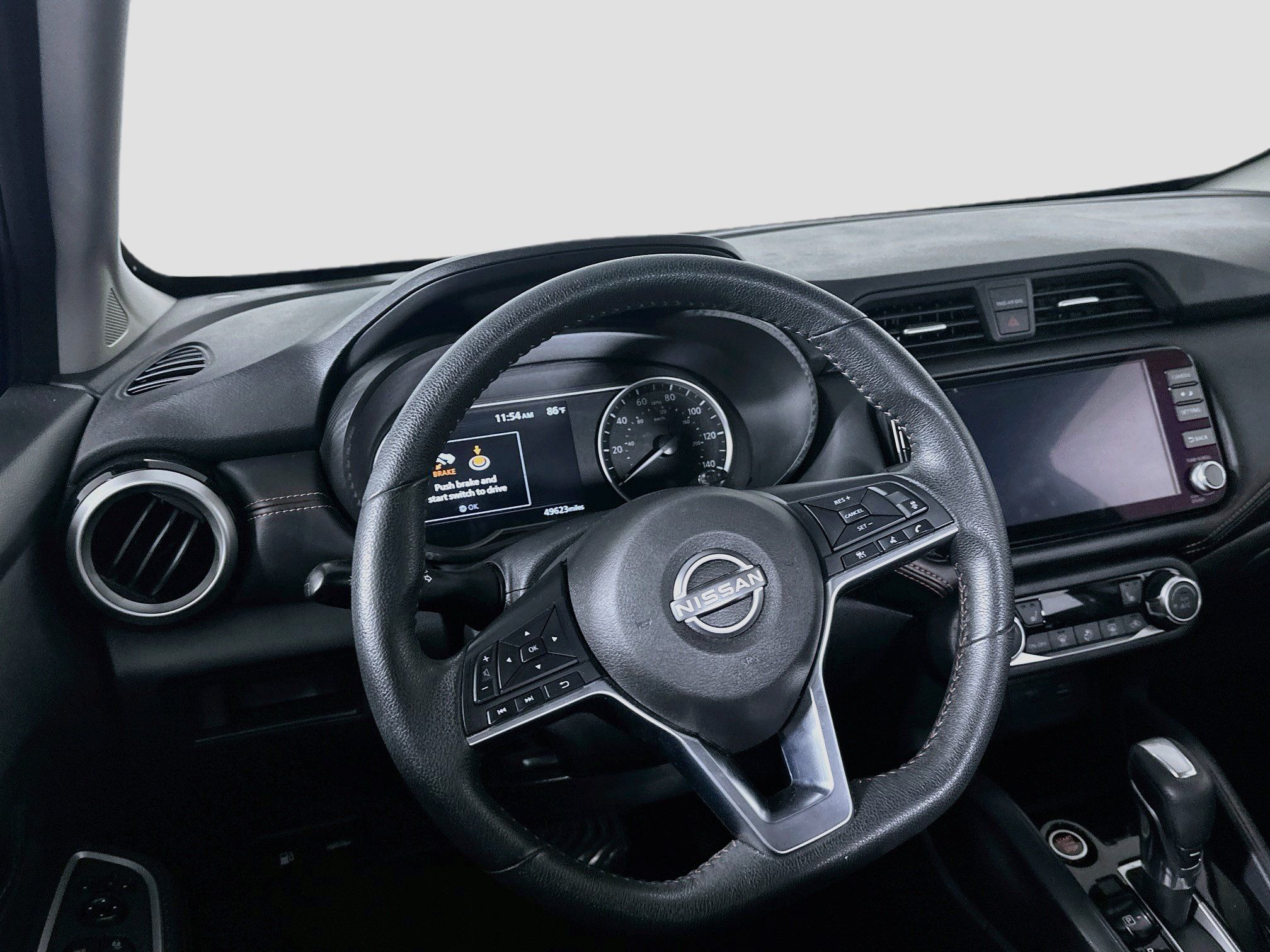 Used 2024 Nissan Versa SR FWD image 17