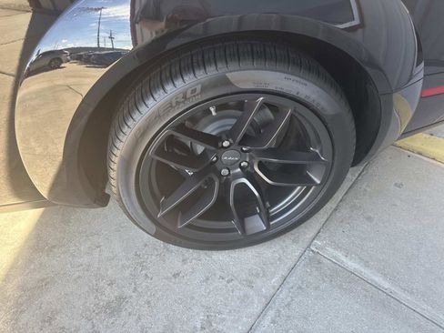 Used 2023 Dodge Challenger SRT Hellcat image 4