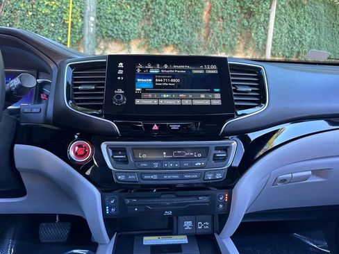 Used 2021 Honda Pilot Elite image 18