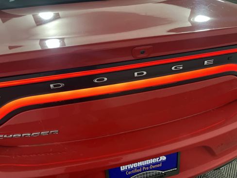 Used 2022 Dodge Charger SXT image 11
