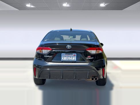 Used 2024 Toyota Corolla SE w/ SE Package AWD/4WD image 9