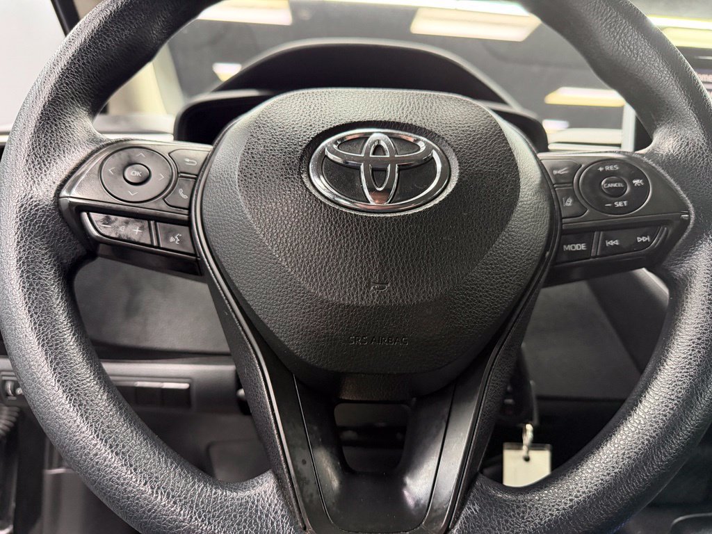 Used 2021 Toyota Corolla LE w/ Carpet Mat Package (TMS) FWD image 22