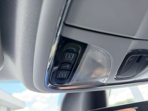 Certified 2020 Jeep Cherokee Limited AWD/4WD image 28