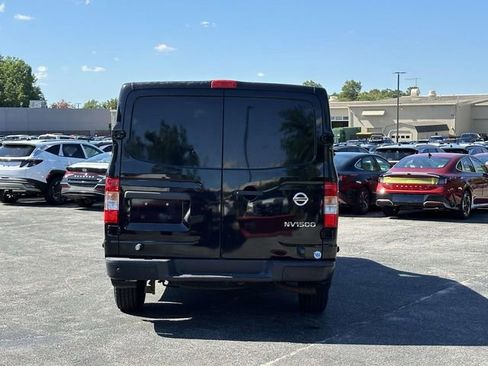 Used 2021 Nissan NV 1500 SV image 6