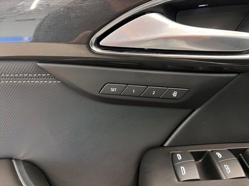 Used 2025 Buick Envision Preferred image 19