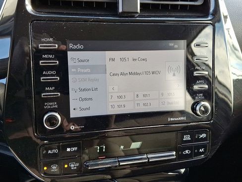 Used 2022 Toyota Prius L Eco image 14